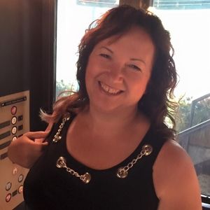 Meet your Posher, Linda